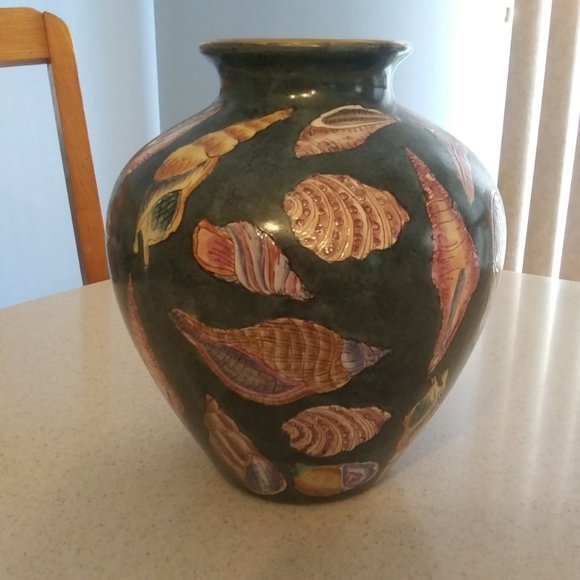 Seashell🐚Porcelain Vase🏺Center Piece - Picture 2 of 9